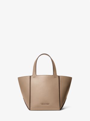 https://michaelkors.scene7.com/is/image/MichaelKors/30F4T9JT5L-1196_1