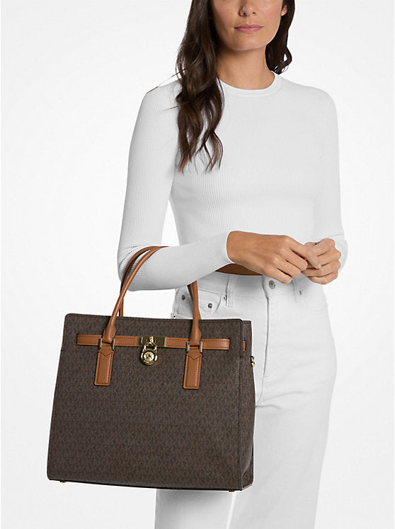 https://michaelkors.scene7.com/is/image/MichaelKors/30F5GNXS3B-1335_4?$large$
