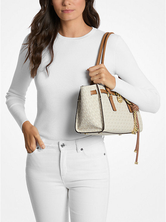 https://michaelkors.scene7.com/is/image/MichaelKors/30F5GNXT0B-1546_4?$large$