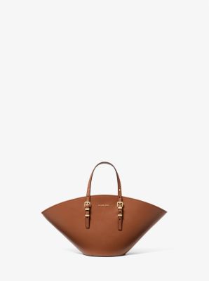 https://michaelkors.scene7.com/is/image/MichaelKors/30S5G9FT1L-0230_1