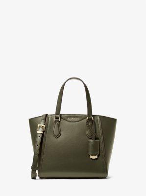 https://michaelkors.scene7.com/is/image/MichaelKors/32F4GTBC1L-1805_1