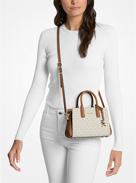 https://michaelkors.scene7.com/is/image/MichaelKors/32F5G9IC0B-1546_4?$large$