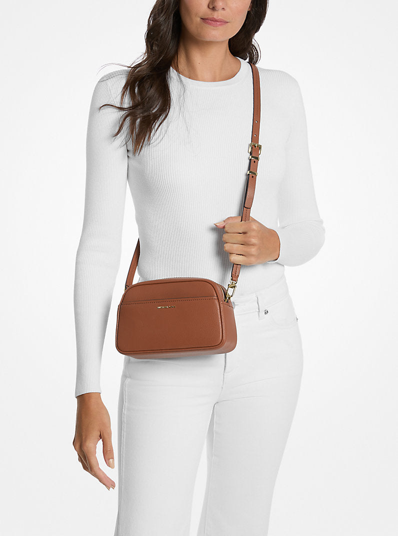 https://michaelkors.scene7.com/is/image/MichaelKors/32F5GJ6C5L-0230_4?$pdplarge$