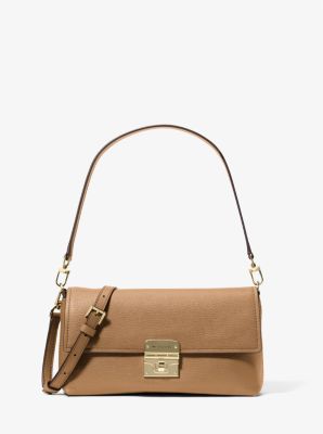 https://michaelkors.scene7.com/is/image/MichaelKors/32S5G9XC8T-1027_1