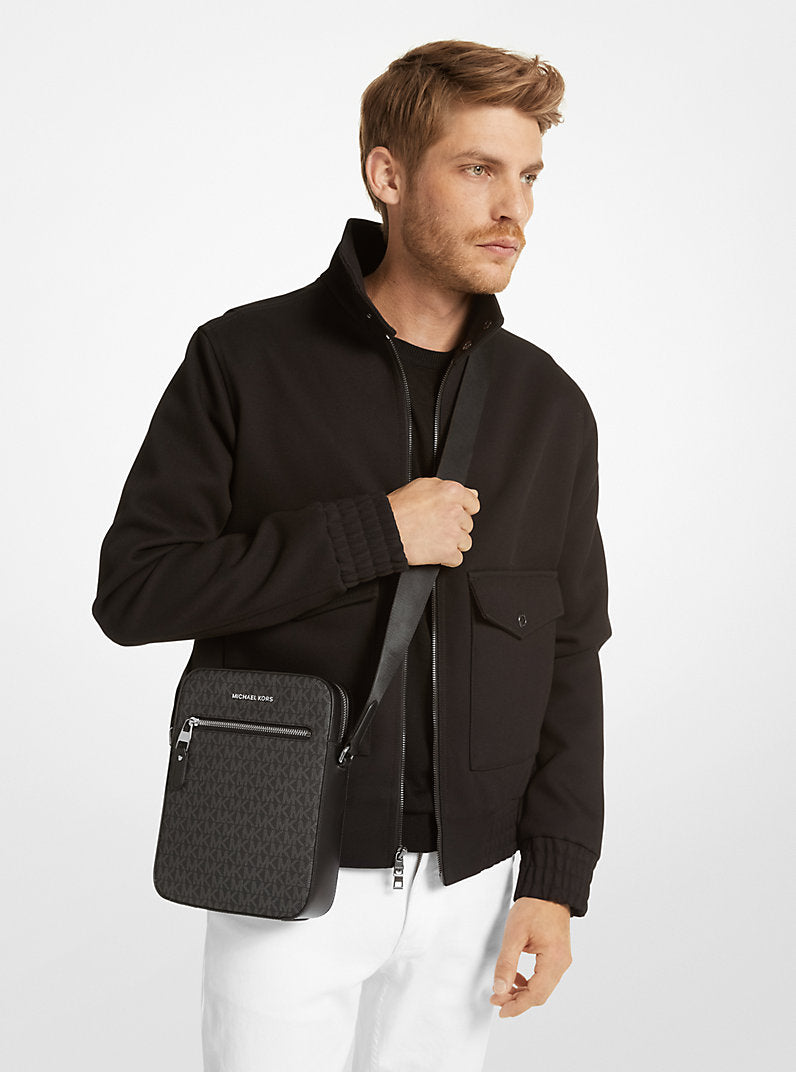 https://michaelkors.scene7.com/is/image/MichaelKors/33F9LVAC6U-0001_4?$pdplarge$