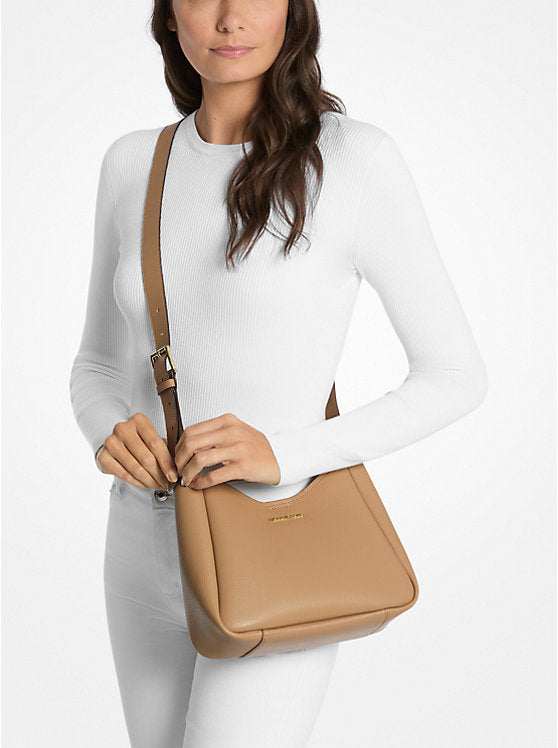 https://michaelkors.scene7.com/is/image/MichaelKors/38S5G4IM2T-0220_4?$large$